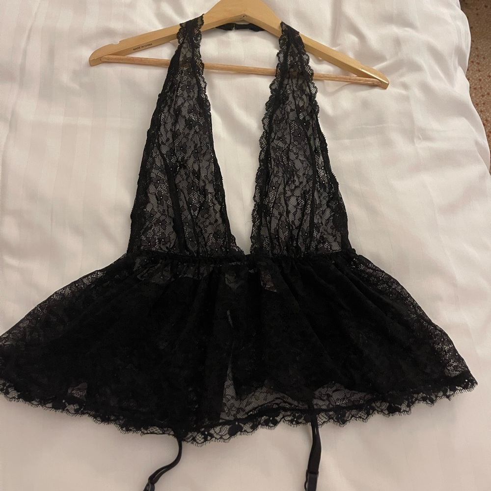 Victoria’s Secret Unlined Lace Plunge Babydoll Halter Top Black